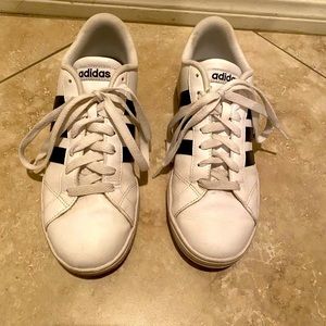 Adidas neo cloud foam foot bed shoes